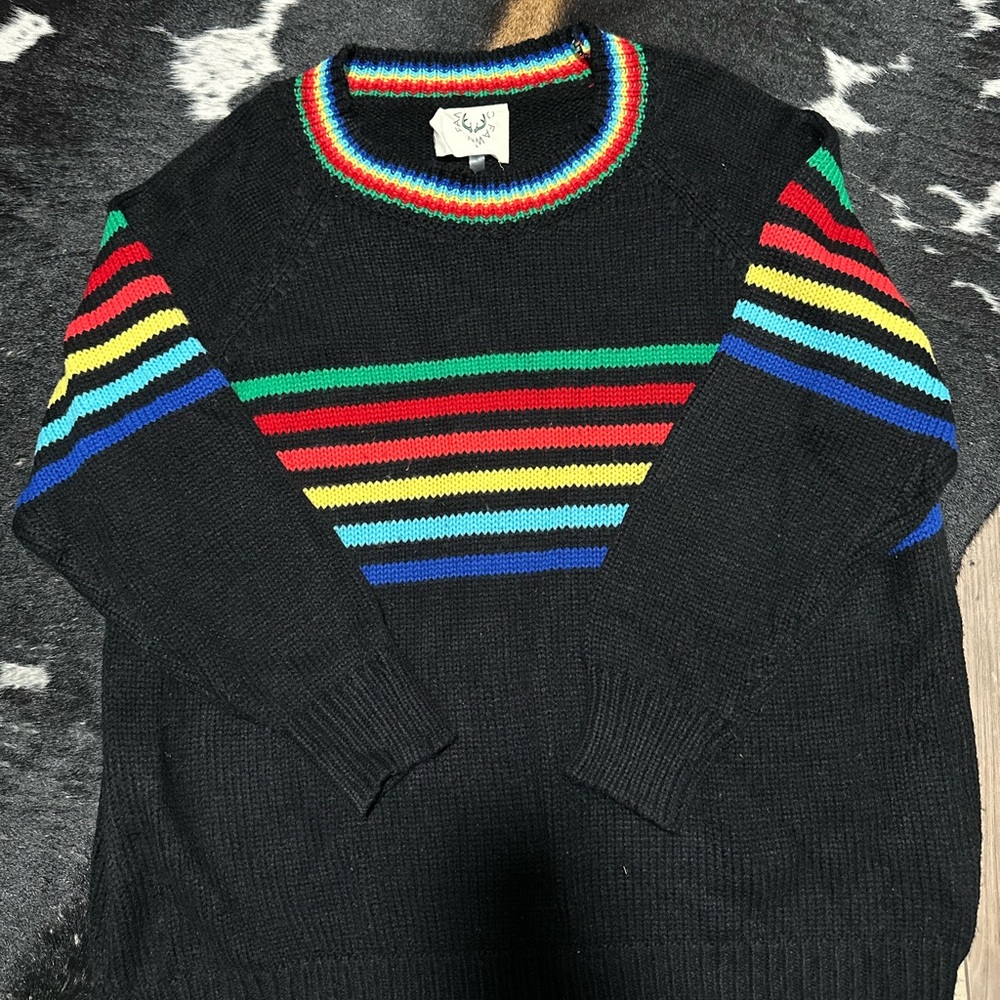 Fantastic Fawn sweater. Size large. Only worn twice. Excellent condition